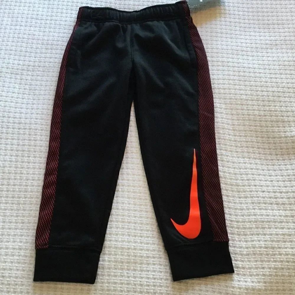 Nike Boys Therma jogger Pants Sz 4
